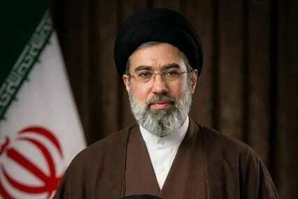 Mojtaba Hamenei: Borimo se protiv dvije vojske nevjerstva, naša mornarica je spremna nanijeti im nove poraze