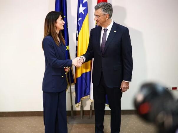 FOTO: BLJESAK