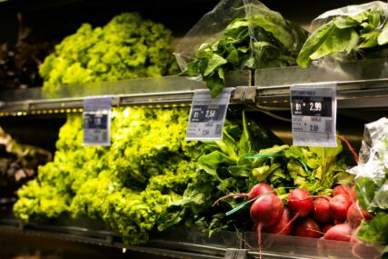 Kupujete unaprijed pripremljene zapakovane salate? Razmislite još jednom