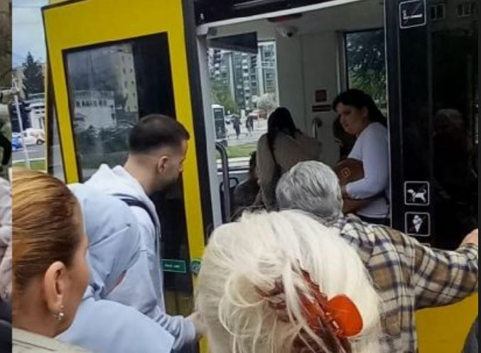 FOTO: AVAZ.BA