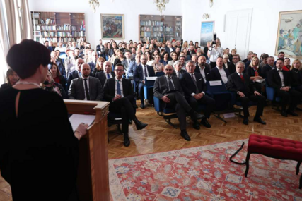 Pogledajte ko je sve došao na obilježavanje 80 godina postojanja i rada Pravnog fakulteta UNSA