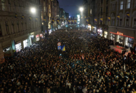 Hitna pomoć opisala dramatično spašavanje mladića u Sarajevu: Ispao iz auta slaveći pobjedu Zmajeva