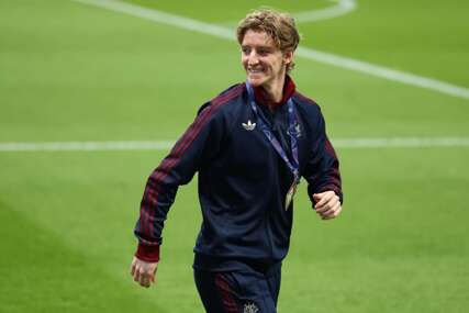 Barcelona predstavila veliko pojačanje: Anthony Gordon je novi igrač Blaugrane!
