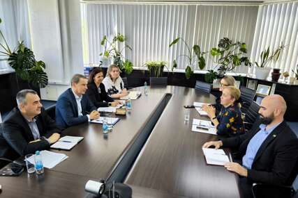 UNAPREĐENJE OKOLIŠA Ministarstvo okoliša i AVP Sava udružuju snage u uklanjanju divljih deponija