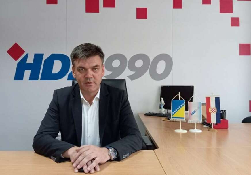 FOTO: HDZ 1990