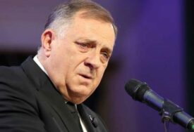 DODIK DOŽIVIO DO SADA NEVIĐENO BLAMIRANJE U RS-u Na javnom skupu pljuvao po muslimanima, a onda su ga veterani RS-a žestoko kaznili...