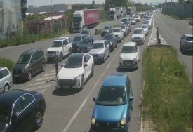 BIHAMK Duge kolone na graničnim prelazima