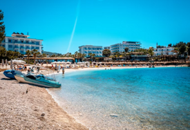 Pizza 5 eura, plaža prekrasna i nema gužve: Turisti će ove godine navaliti u jeftini raj