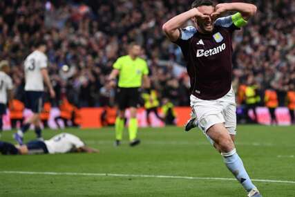 Aston Villa pregazila Nottingham Forest i prošla u finale Evropske lige, za trofej igra protiv Freiburga