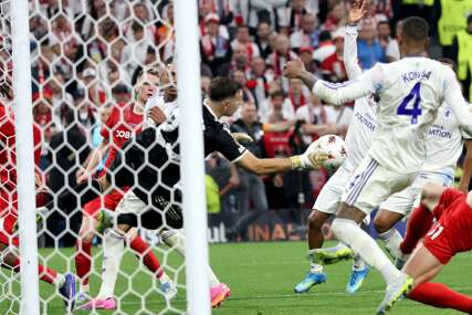 Pehar ide u Birmingham: Unai Emery osvojio petu Ligu Evrope