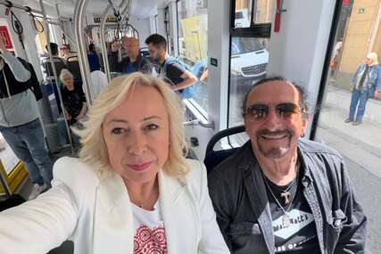 Željko i Ružica Bebek u sarajevskom tramvaju