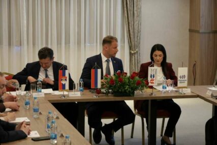 SDS, PSS/PDP i NF idu zajedno na izbore: Lideri potpisali sporazum, pa poručili da NEMA SARADNJE SA REŽIMOM