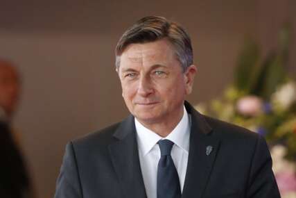 Borut Pahor pao sa bicikla i slomio ključnu kost i lopaticu
