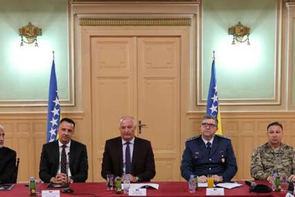 NAMJENSKA INDUSTRIJA U USPONU Helez pozvao svjetske kompanije na prvi balkanski vojni samit u BiH