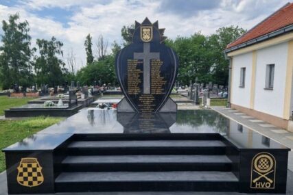 Kod Dervente postavljen novi spomenik pripadnicima HVO-a