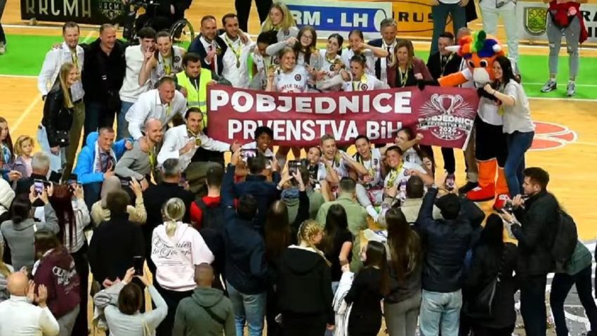 FOTO: BHBASKET