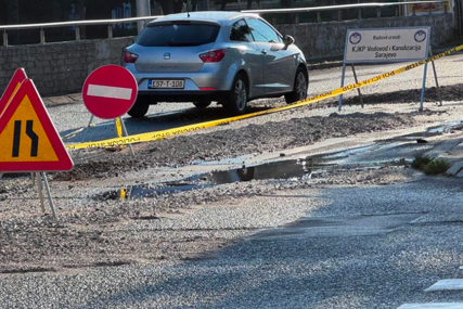 Sanirana puknuta cijev, voda bi mogla doći oko 22 sata