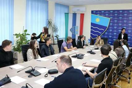 Potpisani ugovori s vježbenicima odabranima po Programu zapošljavanja
