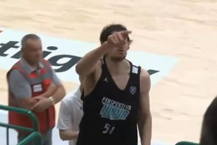Marjanović krenuo na navijača, Dončić ga smirivao (VIDEO)