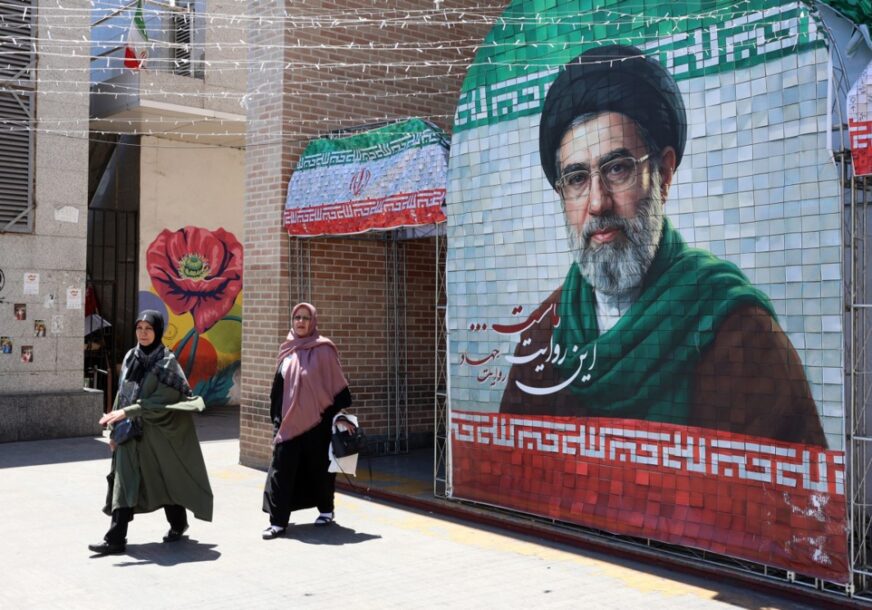 FOTO: EPA/ABEDIN TAHERKENAREH

