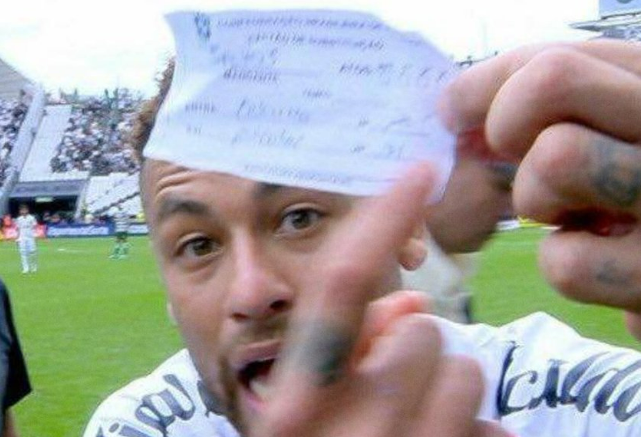 FOTO: X/THE FOOTY FEED