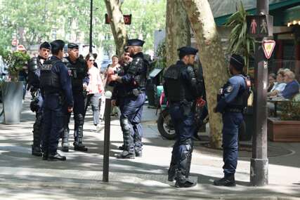 Haos u Parizu dok je PSG u Budimpešti igrao protiv Arsenala, veliki sukobi navijača i policije na ulicama