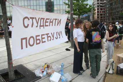 Srbija: Obustavljen željeznički promet uoči protesta na koji su pozvali studenti