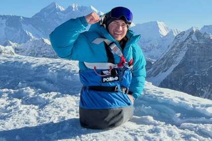 Ruski dvostruki amputirac osvojio Mount Everest i ušao u historiju planinarstva