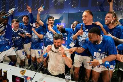 Schalke ekspresno reagovao po plasmanu u Bundesligu, poznata sudbina Mirona Muslića