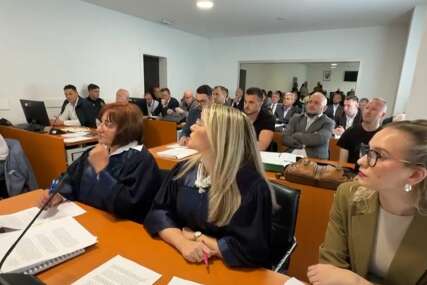 Počelo suđenje tuzlanskim policajcima optuženim za navođenje maloljetnica na prostituciju