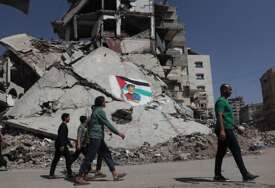 U izraelskom zračnom napadu na Gazu ubijena šestočlana palestinska porodica