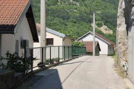 Sanacija puta i izgradnja stambenih objekata vraćaju život u naselje Zlate u Jablanici