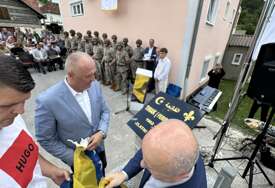Ministar Helez otkrio spomenik Mufidu Tihaku, Zlatnom ljiljanu Armije RBiH