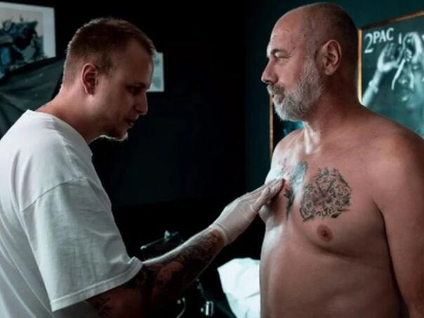 FOTO: SCREENSHOT/ TATTOOSBYHARRIS
 