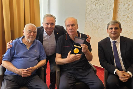 IFIMES dodijelio Zlatnu medalju Bogiću Bogićeviću za izuzetan doprinos demokratskim vrijednostima i miru