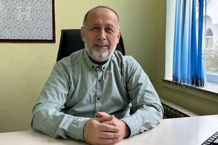 Legenda bihaćkog fakulteta: Profesor Izet Terzić i u penziji nastavlja obrazovati mlade u Krajini