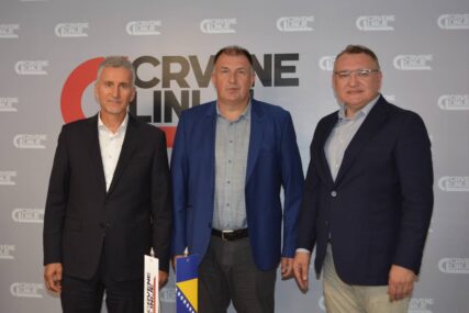 Ugledni hirurg doktor Salko Pašović pristupio Crvenim linijama