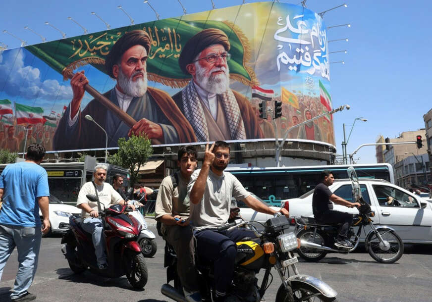 FOTO: EPA/ABEDIN TAHERKENAREH