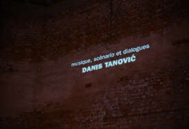 FOTO Počeo je peti Sarajevo Photography Festival: Prvi dan obilježila izložba Oskarovca Danisa Tanovića povodom 25 godina filma "Ničija zemlja"
