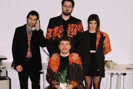 „Mrtav čovek" najavljuje treći studijski album grupe Šajzerbiterlemon