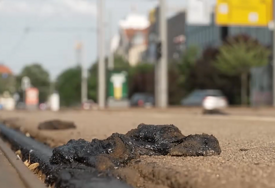Tramvaji u njemačkom gradu stali nakon što se asfalt "rastopio"!? (VIDEO)