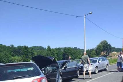 Detalji nesreće kod Banje Luke: Tri osobe poginule na licu mjesta, među povrijeđenima i dijete