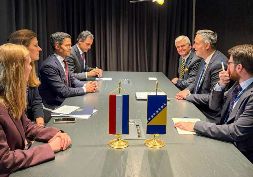 FOTO: KABINET PREDSJEDAVAJUĆEG PREDSJEDNIŠTVA BIH DENISA BEĆIROVIĆA