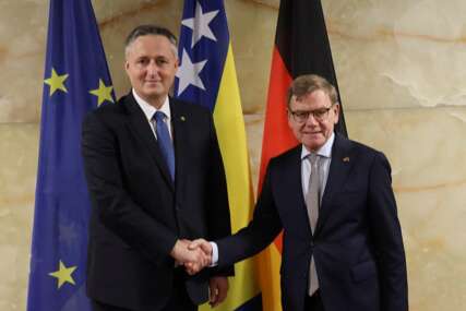 Bećirović u Berlinu s Wadephulom: "Mir i stabilnost BiH i regije ne ugrožava OHR, već separatistička politika rukovodstva RS-a"