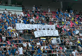 Navijači u St.Louisu posvetili transparent Edinu Avdiću