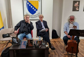 U Zagrebu predstavljena knjiga 'Da ne čuju zidovi' Rezaka Hukanovića