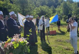 Porodice još tragaju za 42 nestale osobe iz Kalinovika, traže optužnice i uklanjanje murala Mladiću