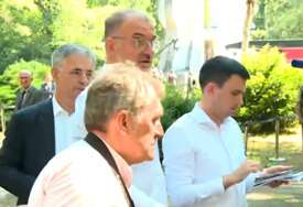 Incident tokom izjave Pupovca u Brezovici: "Od koga ti je baba spašavala Židove?"