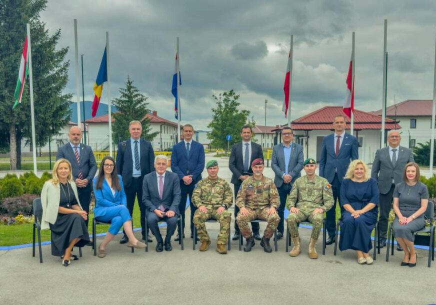 FOTO: EUFOR
