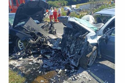 Stravična nesreća odnijela tri života kod Banjaluke: Istraga pokazala da je vozaču (72) pozlilo za volanom